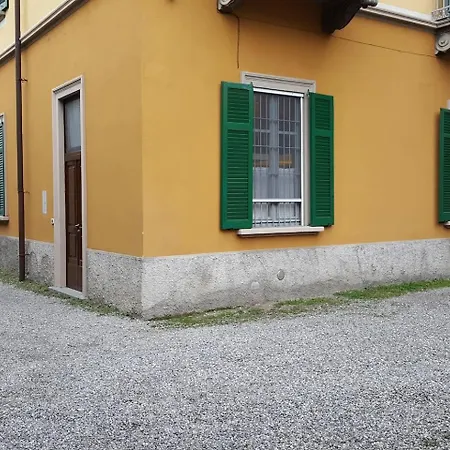 Il Soppalco, Cozy Open Space With Loft In Center Apartman