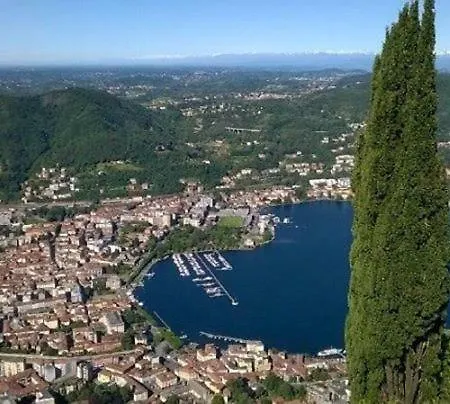 Apartman Il Soppalco, Cozy Open Space With Loft In Center Como